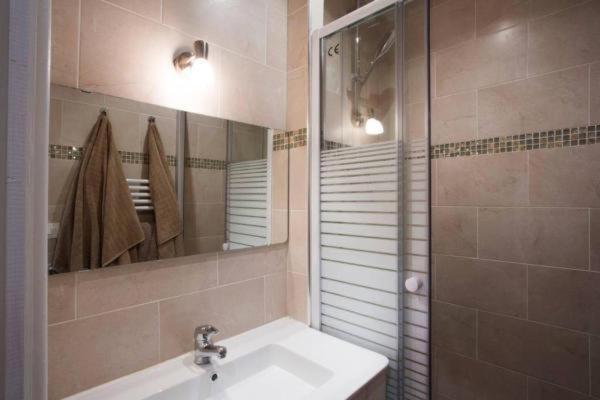 CMG Hotel de Ville - Manteaux Paris Extérieur photo